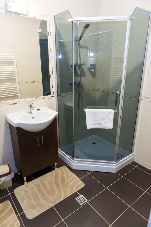 Hotel Dallas Negresti-Oas Room photo
