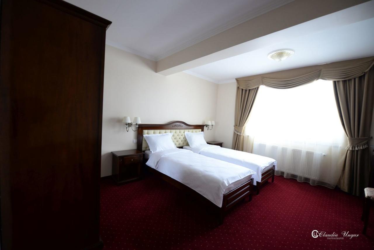 Hotel Dallas Negresti-Oas Room photo